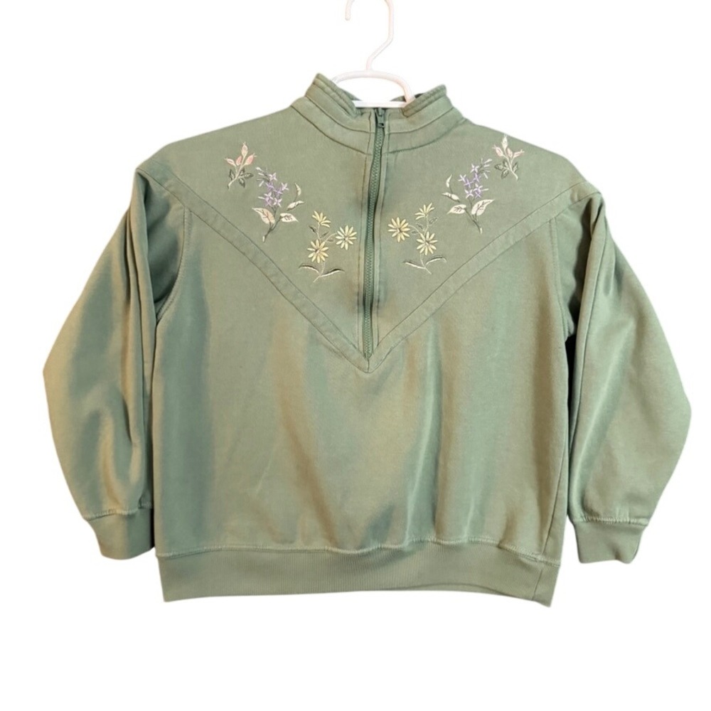 Crescent Bay Vintage Sage Green Floral Embroidered Quarter Zip Sweatshirt Medium